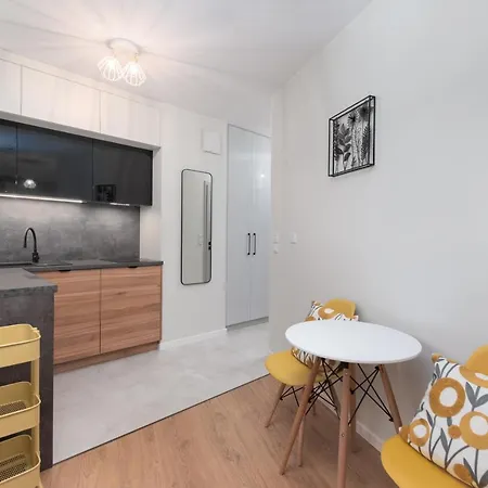 Wiktoryn 6 By Homeprime Daire Varşova