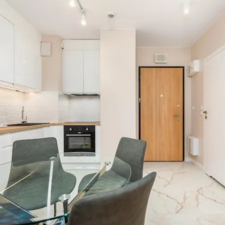 Wiktoryn 6 By Homeprime Apartment